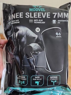 Modvel Knee Sleeve 7mm - Multi Color with Teal Logo